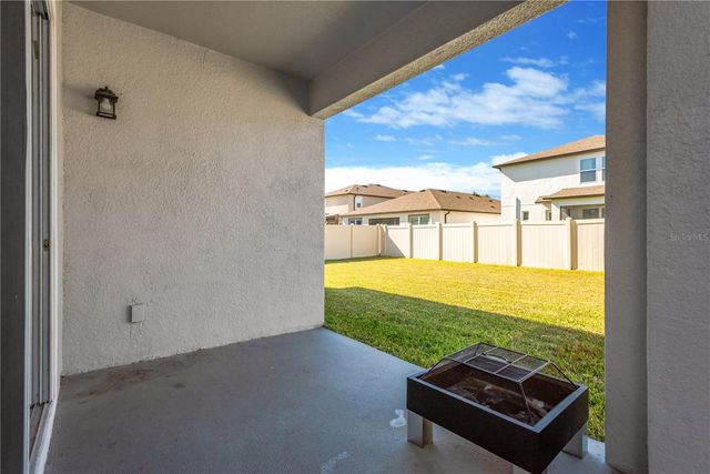 3027 AUTUMN ROCK DRIVE, Zephyrhills, FL 33540