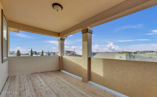 841 GOLDEN EDGE Court, El Paso, TX 79928