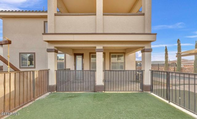 841 GOLDEN EDGE Court, El Paso, TX 79928