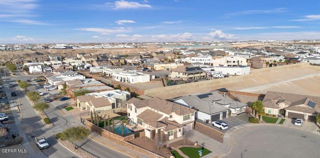 841 GOLDEN EDGE Court, El Paso, TX 79928