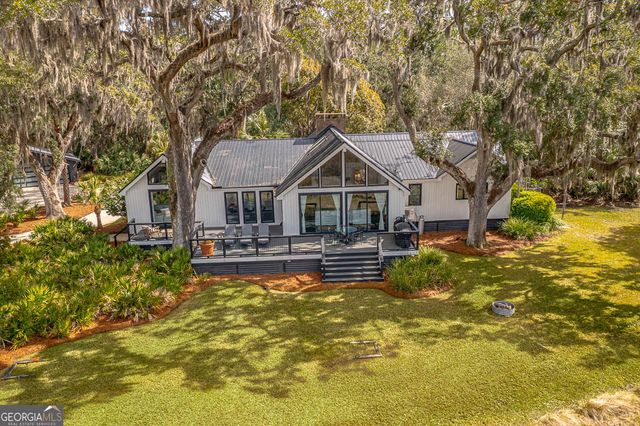 6201 Frederica Road, St. Simons, GA 31522