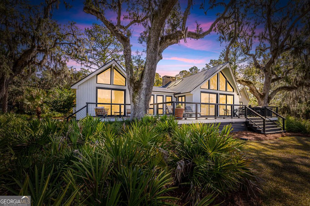 6201 Frederica Road, St. Simons, GA 31522
