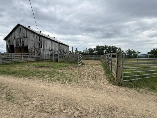 665 Lillies Ferry Road, Winchester, KY 40391