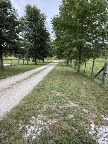 665 Lillies Ferry Road, Winchester, KY 40391