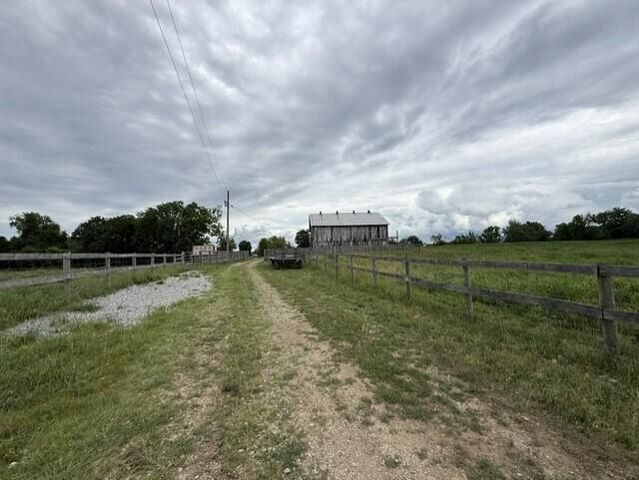 665 Lillies Ferry Road, Winchester, KY 40391