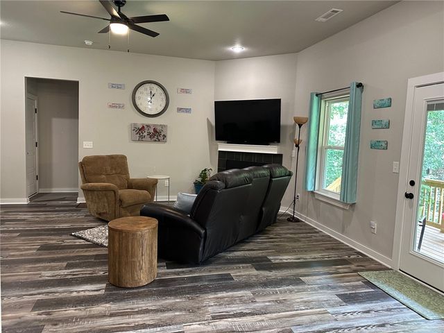 26 Osborne Drive, Bella Vista, AR 72715