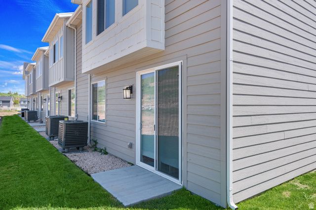 533 BLUE LAKE ST, Garden City, UT 84028
