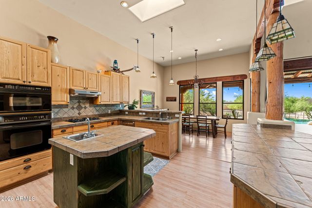 27021 N 44th Street, Cave Creek, AZ 85331