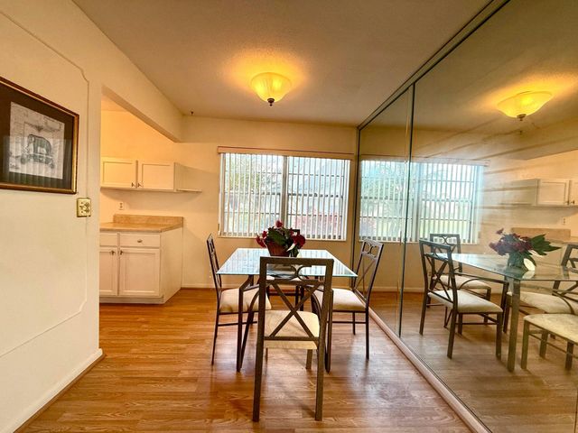 148 Coventry G, West Palm Beach, FL 33417