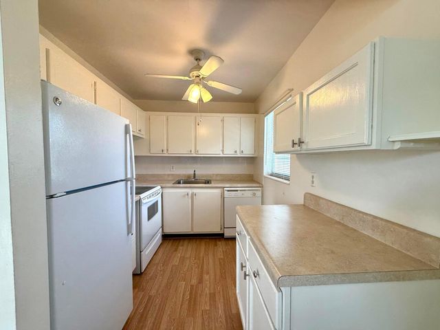 148 Coventry G, West Palm Beach, FL 33417