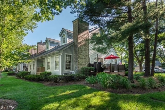 18 Century Ct, Montville Twp., NJ 07045