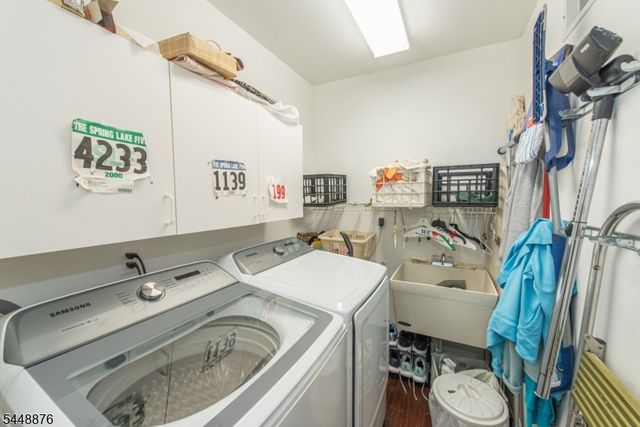 18 Century Ct, Montville Twp., NJ 07045