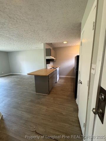 837 Applewood Lane, Fayetteville, NC 28303