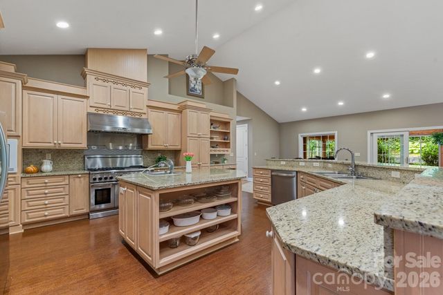 6 Grouse Terrace, Fairview, NC 28730