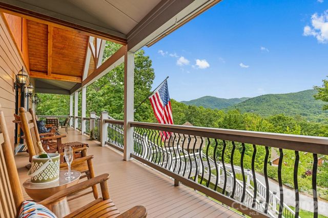 6 Grouse Terrace, Fairview, NC 28730