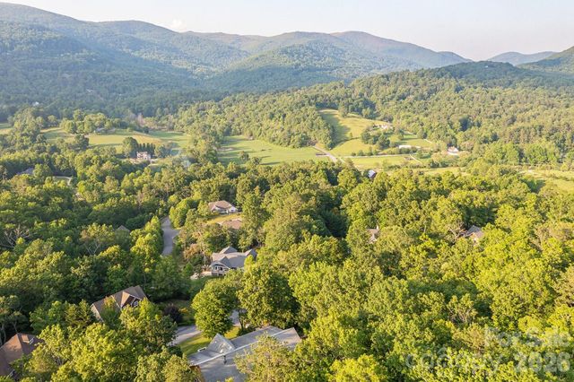 6 Grouse Terrace, Fairview, NC 28730