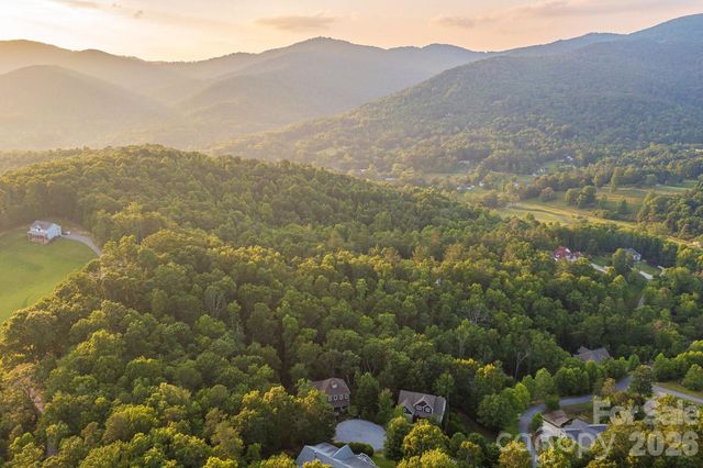 6 Grouse Terrace, Fairview, NC 28730