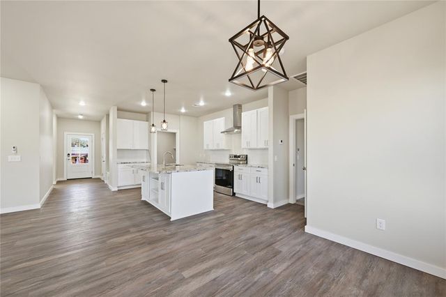 3483 Elizabeth Street, Choctaw, OK 73020