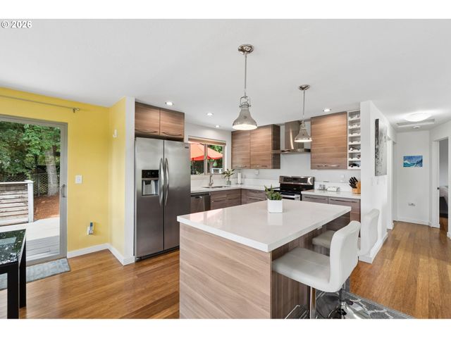 3633 Sw TEXAS St, Portland, OR 97219