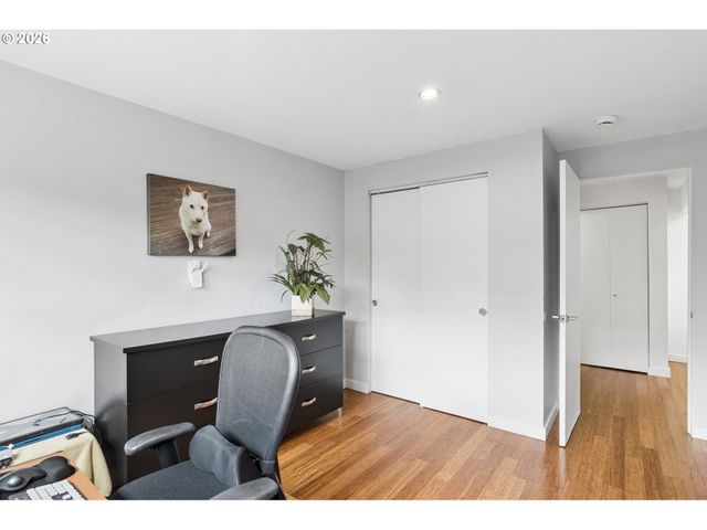 3633 Sw TEXAS St, Portland, OR 97219