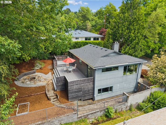 3633 Sw TEXAS St, Portland, OR 97219