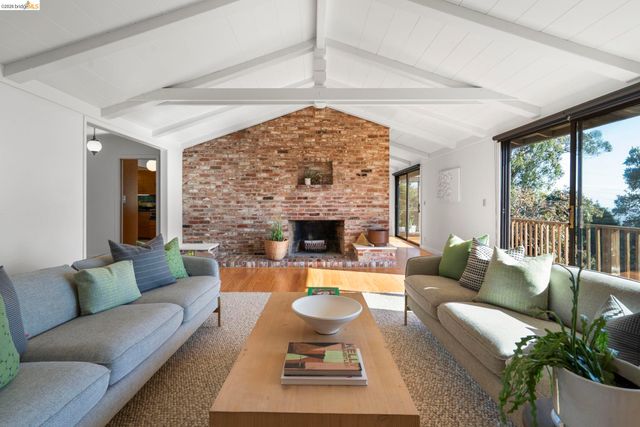 1009 Havens Pl, El Cerrito, CA 94530