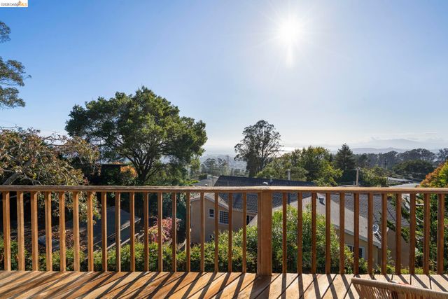 1009 Havens Pl, El Cerrito, CA 94530