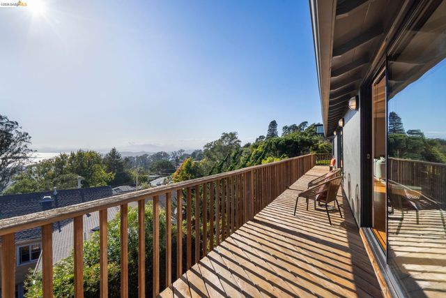 1009 Havens Pl, El Cerrito, CA 94530