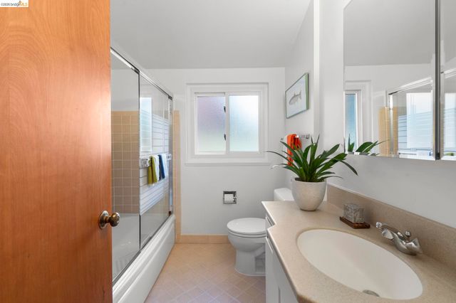1009 Havens Pl, El Cerrito, CA 94530