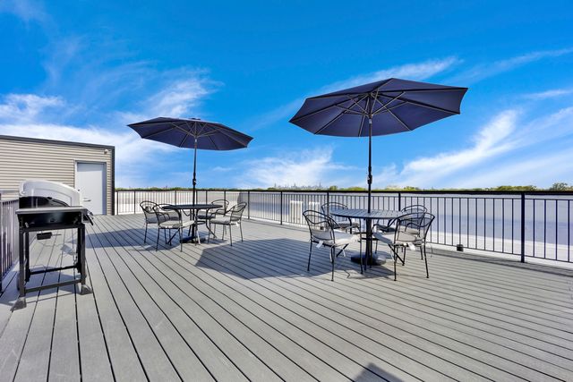 4350 W Lawrence Avenue 408, Chicago, IL 60630