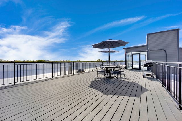 4350 W Lawrence Avenue 408, Chicago, IL 60630