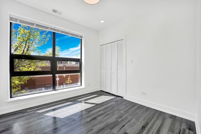 4350 W Lawrence Avenue 408, Chicago, IL 60630