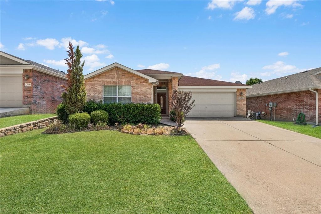 3604 Black Ranch Court, Fort Worth, TX 76262 — exterior