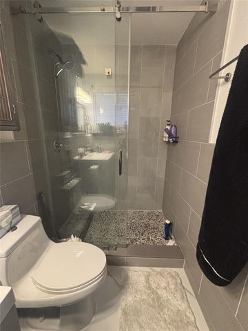 2820 NE 49th Street, Fort Lauderdale, FL 33308