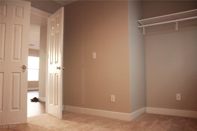 8366 Woodland Prairie Avenue, Las Vegas, NV 89129