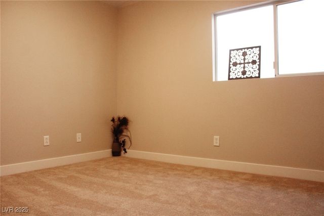 8366 Woodland Prairie Avenue, Las Vegas, NV 89129