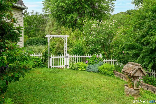 20 Wild Horse Road, Stamford, CT 06905