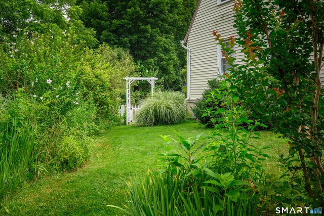 20 Wild Horse Road, Stamford, CT 06905