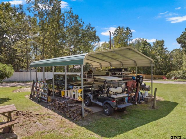 61 Private Road 52436, Pittsburg, TX 75686