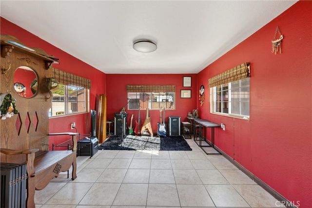 606 N Park, Pomona, CA 91768