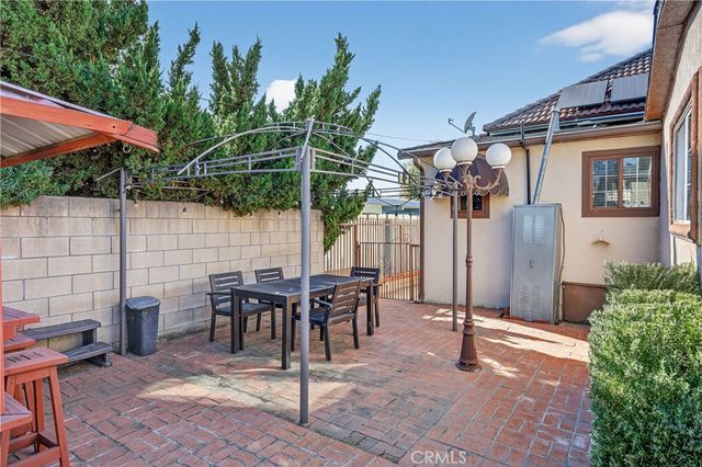 606 N Park, Pomona, CA 91768