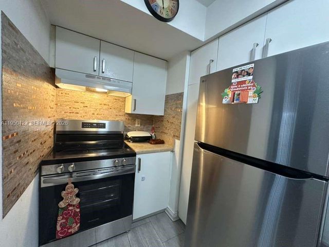 3561 NW 95th Ter 423, Sunrise, FL 33351