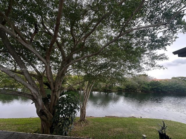 3561 NW 95th Ter 423, Sunrise, FL 33351