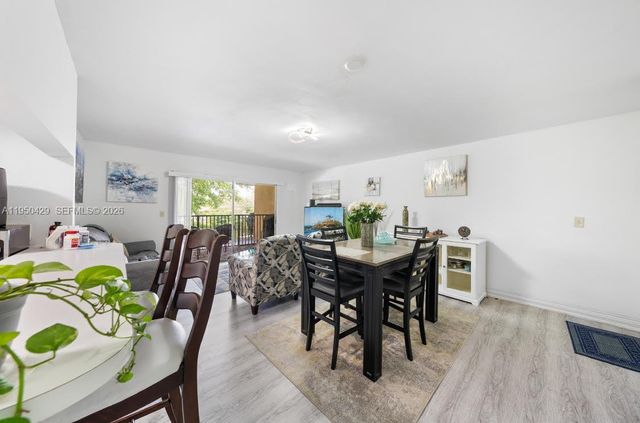 3561 NW 95th Ter 423, Sunrise, FL 33351