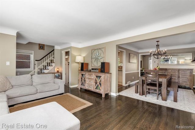 1630 W 12 Mile Road, Royal Oak, MI 48073