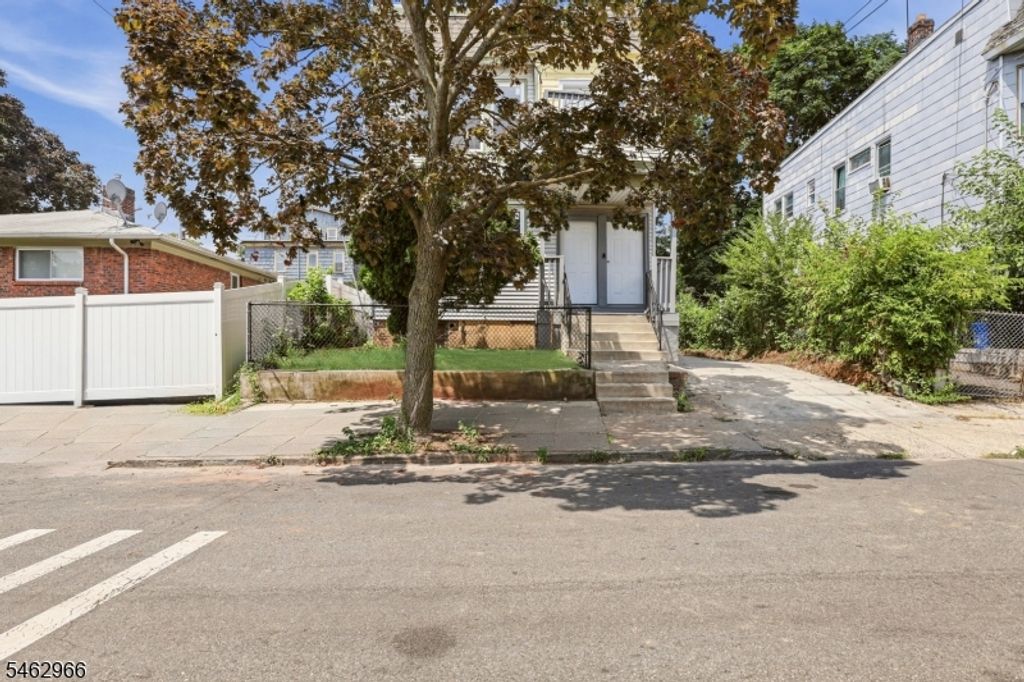 407 Chadwick Ave, Newark City, NJ 07112 — photo 2