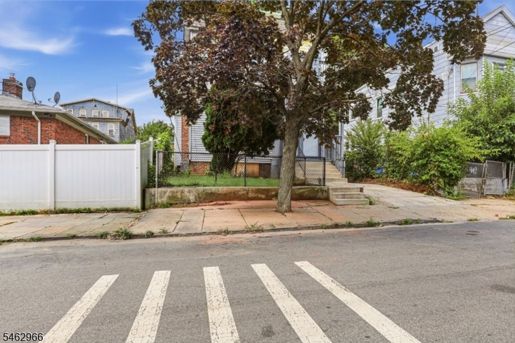 407 Chadwick Ave, Newark City, NJ 07112 — photo 3