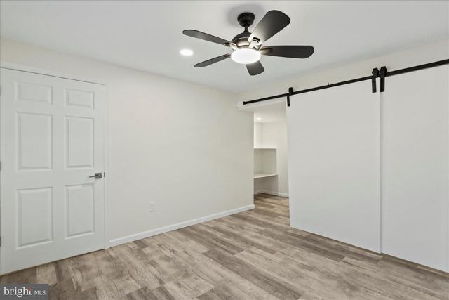 31 LIVERPOOL LN, Martinsburg, WV 25405