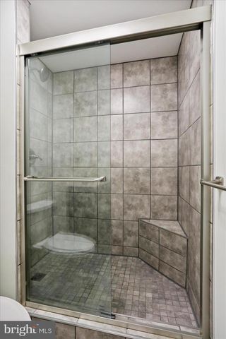 31 LIVERPOOL LN, Martinsburg, WV 25405