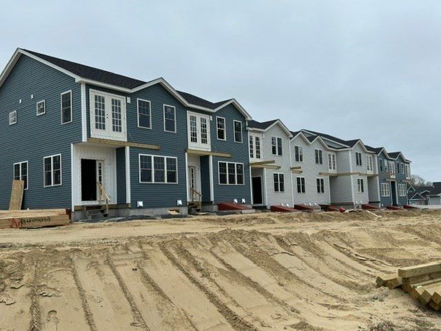 36 Starboard Dr A, Wareham, MA 02532